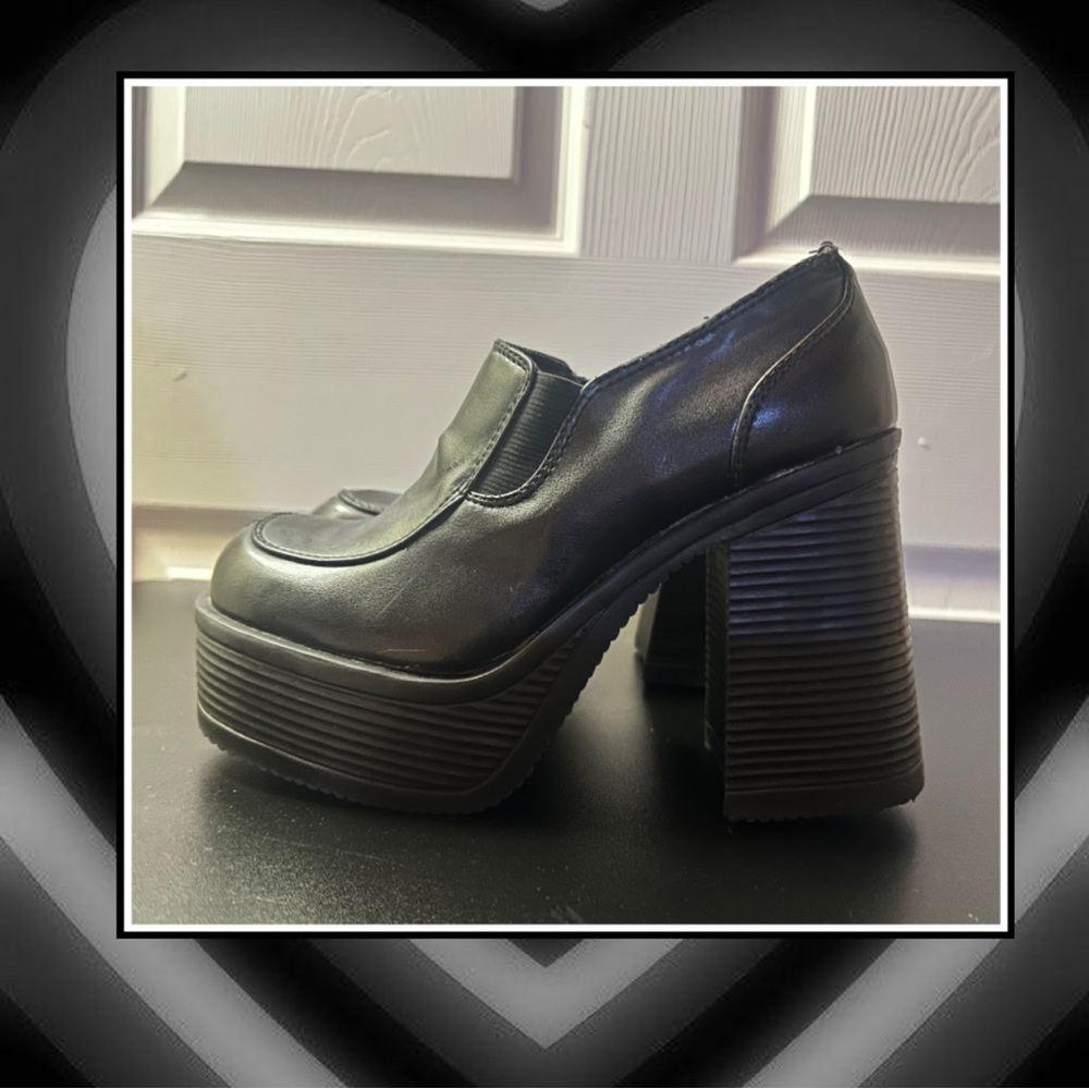 Vintage 90s y2k Chunky Platforms